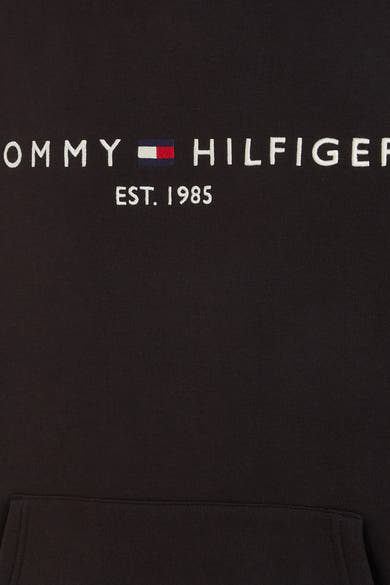 Sweat noir de TOMMY JEANS, avec le logo et la date de fondation de la marque brodés.