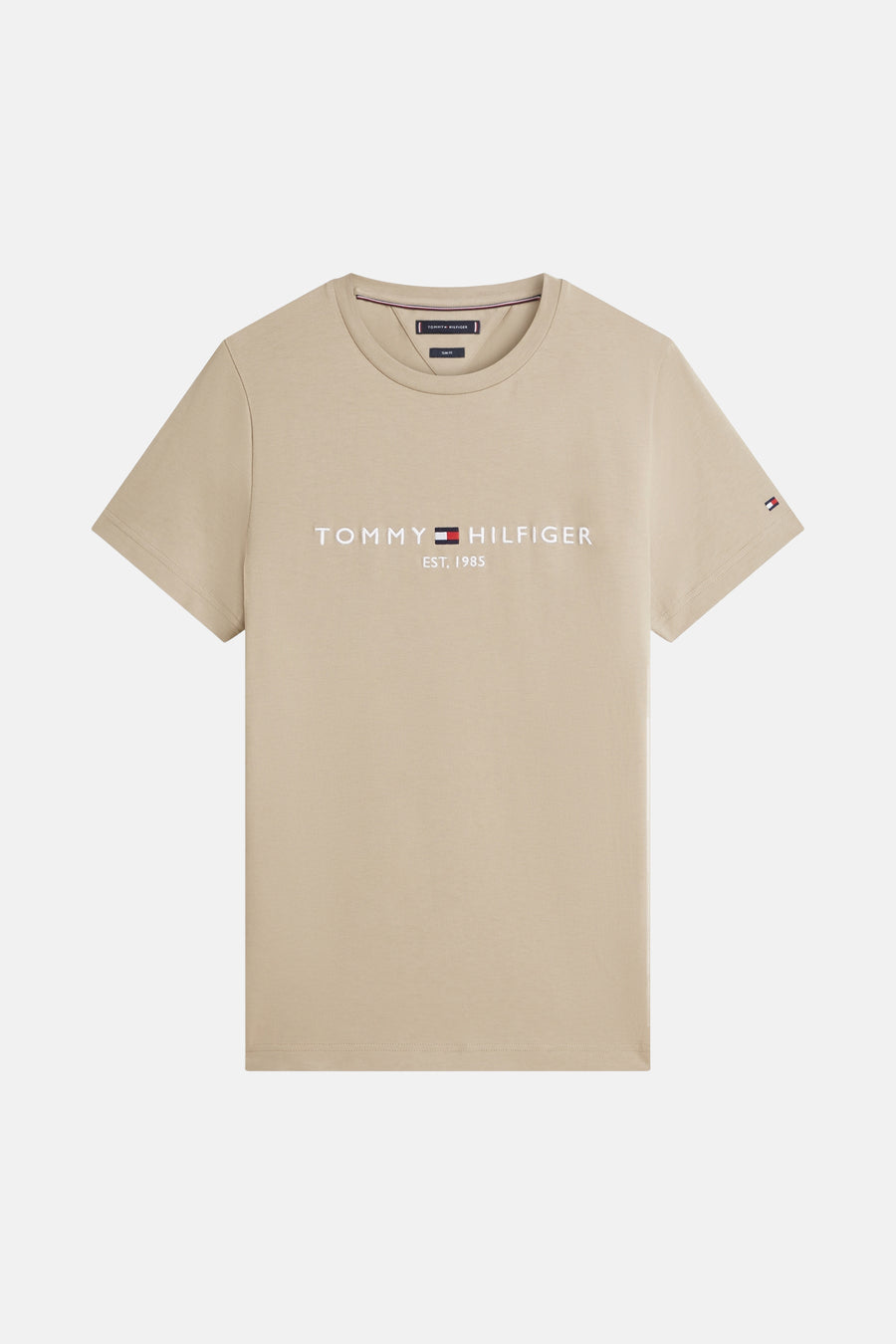 Beige T-shirt met korte mouwen van TOMMY HILFIGER, met geborduurd logo op de voorkant en vlag op de mouw.