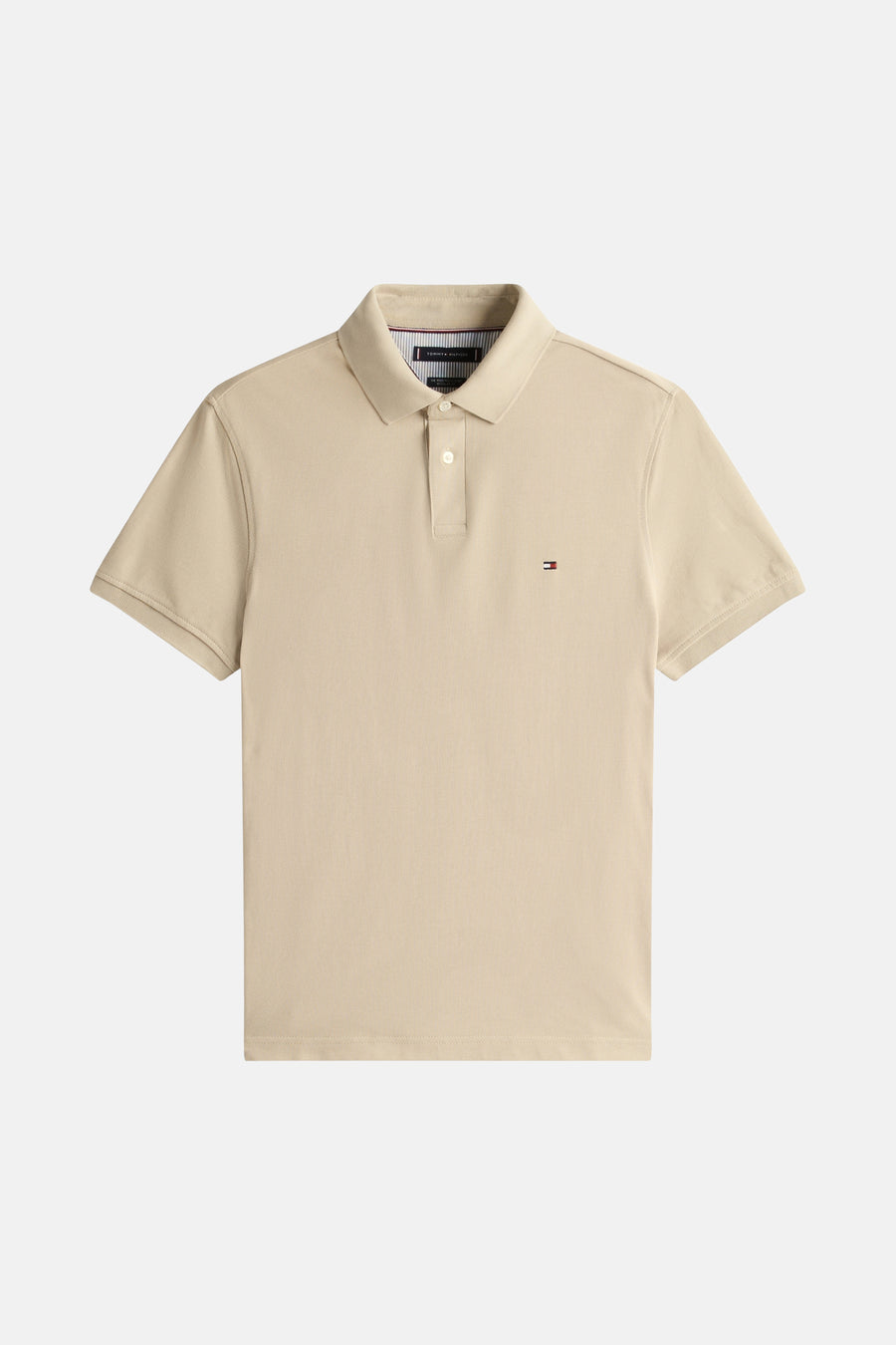 Polo beige met TOMMY HILFIGER,ILgerige logo op de borst.