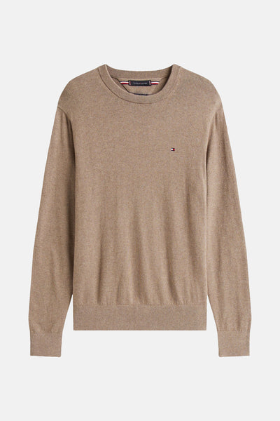 Pull à col rond beige de TOMMY HILFIGER, en maille fine avec logo brodé sur la poitrine.