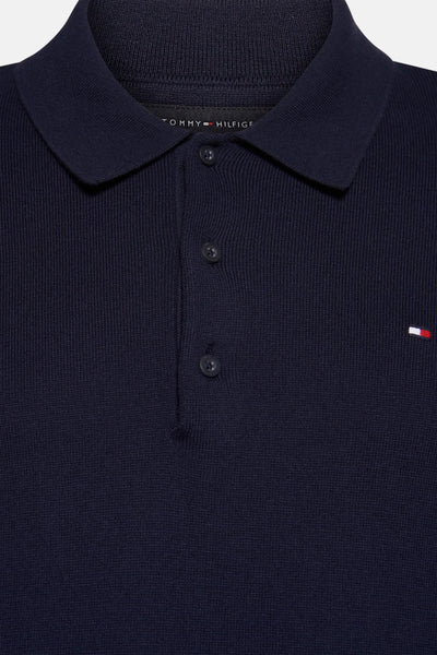 Donkerblauwe trui met ribgebreide textuur van TOMMY HILFIGER, met polokraag en knoopsluiting.