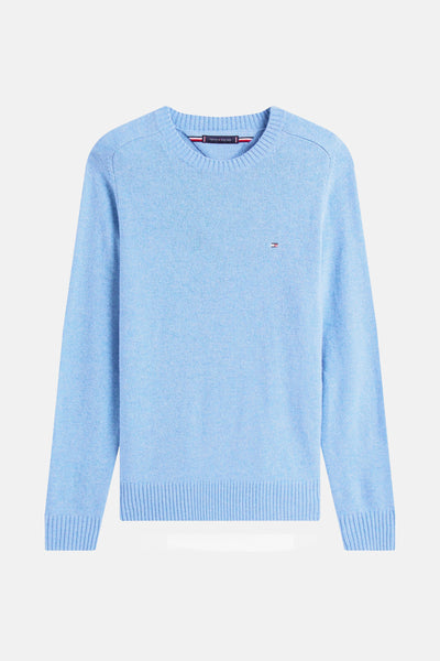 Pull à col rond bleu de Tommy Hilfiger, en maille fine, avec logo discret sur la poitrine.