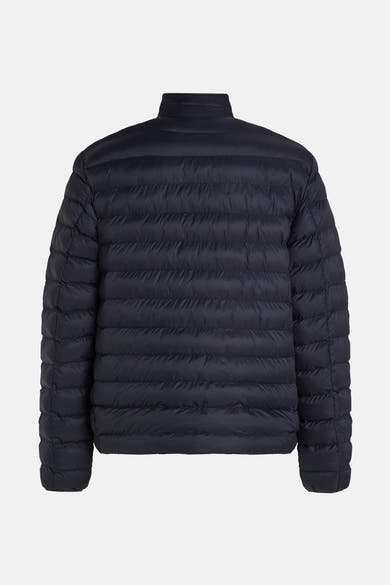 Veste courte bleue de TOMMY HILFIGER, doudoune matelassée à rayures horizontales, vue de dos.
