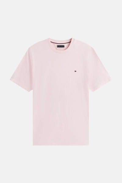 Roze T-shirt met korte mouwen van TOMMY HILFIGER met een klein geborduurd logo op de borst.