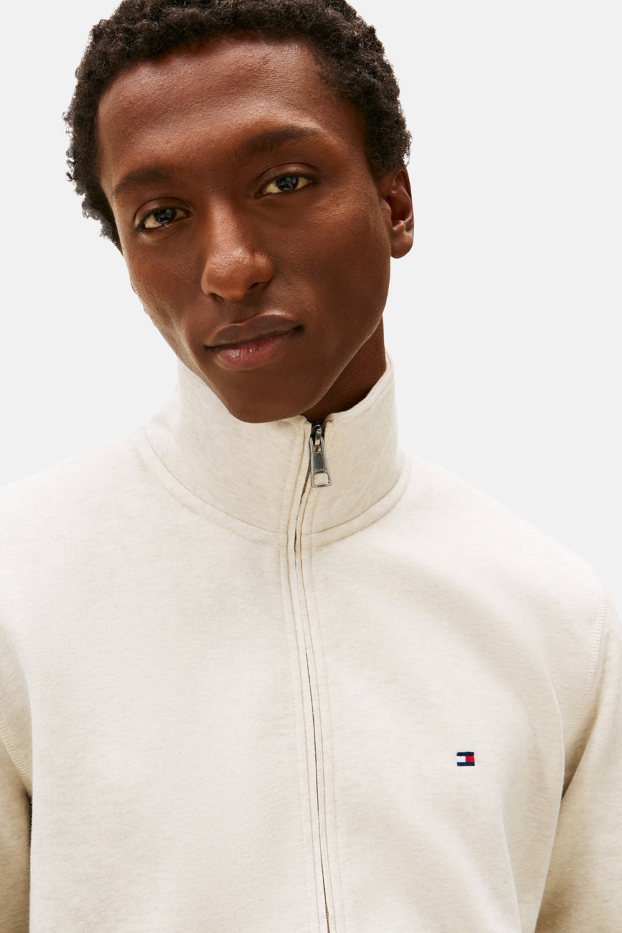 Gilet écru de TOMMY HILFIGER avec fermeture éclair et logo drapeau.