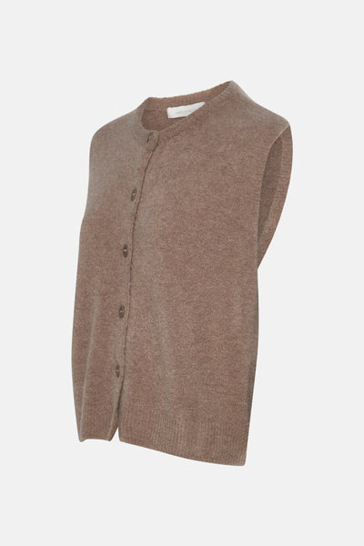 Gilet beige en tricot de AMELIE ET AMELIE, avec une patte de boutonnage centrale et une texture douce.
