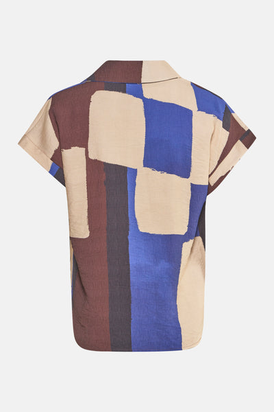 Multikleurig overhemd met korte mouwen van AMELIE ET AMELIE, met een abstract ruitpatroon en omgeslagen mouwen.