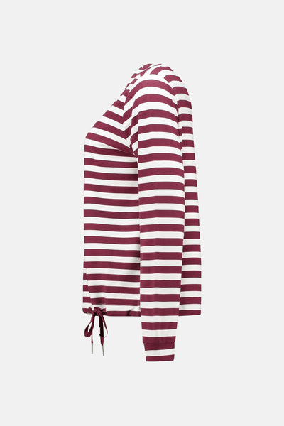 T-shirt à manches longues multicolore de Zabaione, avec un motif à rayures bordeaux et des cordons décoratifs sur le côté.
