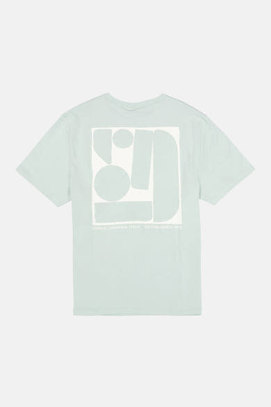 Groen T-shirt met korte mouwen van GARCIA, met een groot wit geometrisch motief op de rug.