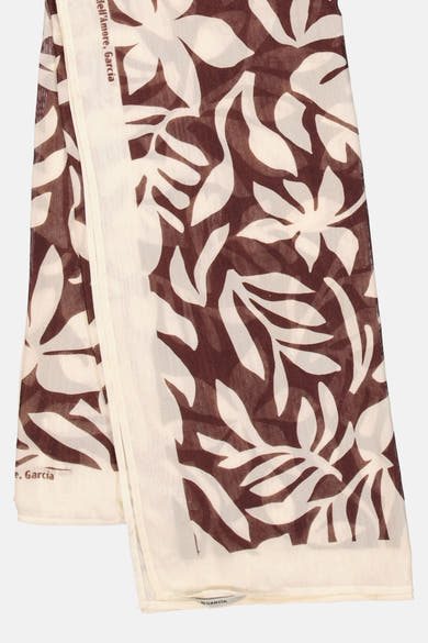 Foulard multicolore de GARCIA, à motif floral contrastant marron et blanc cassé.