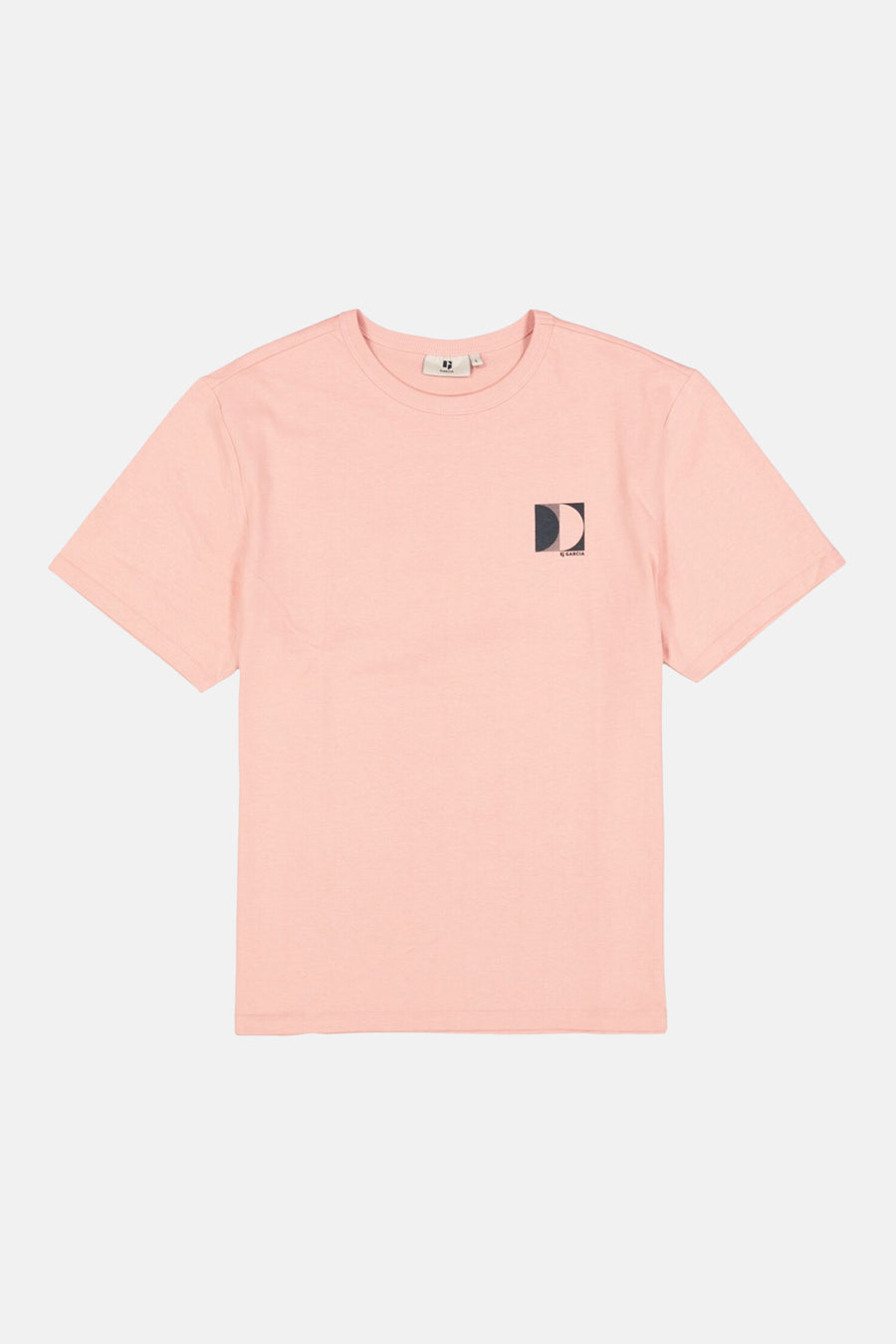 T-shirt rose à manches courtes de GARCIA avec un logo géométrique bicolore sur la poitrine.