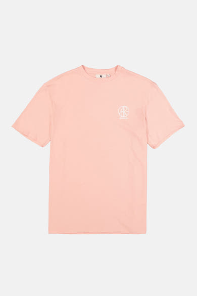 T-shirt rose de GARCIA avec un logo graphique blanc sur la poitrine et col rond.