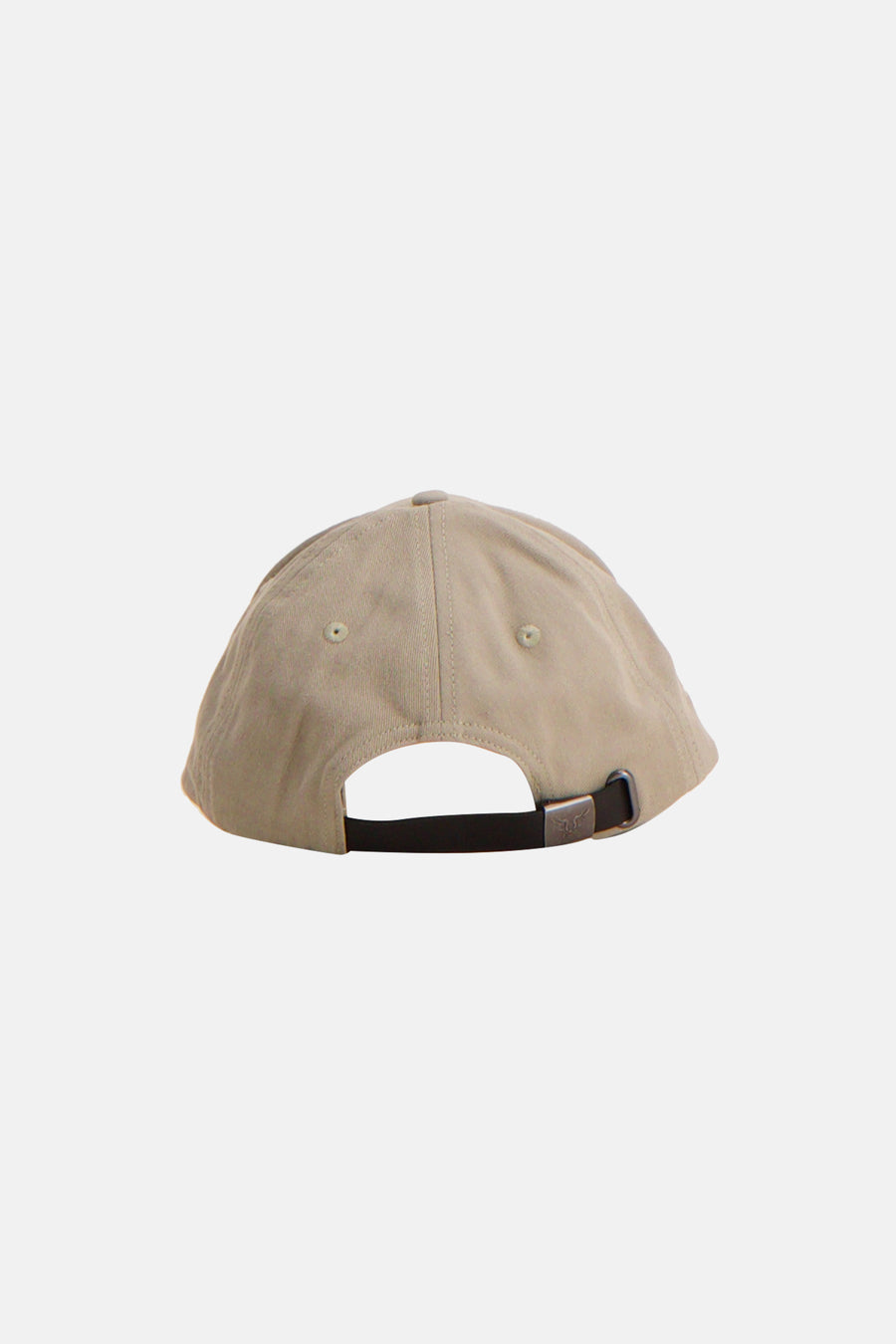 Casquette beige de PME Legend, vue de dos avec patte de réglage noire et boucle en métal.