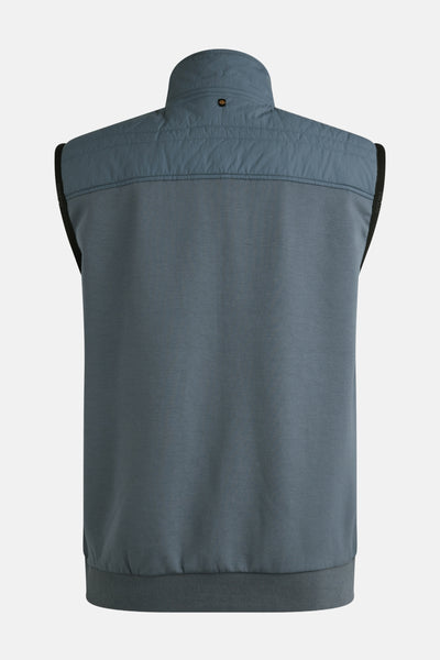 Veste sans manches bleue de PME Legend, avec col montant et empiècement matelassé sur le haut du dos.