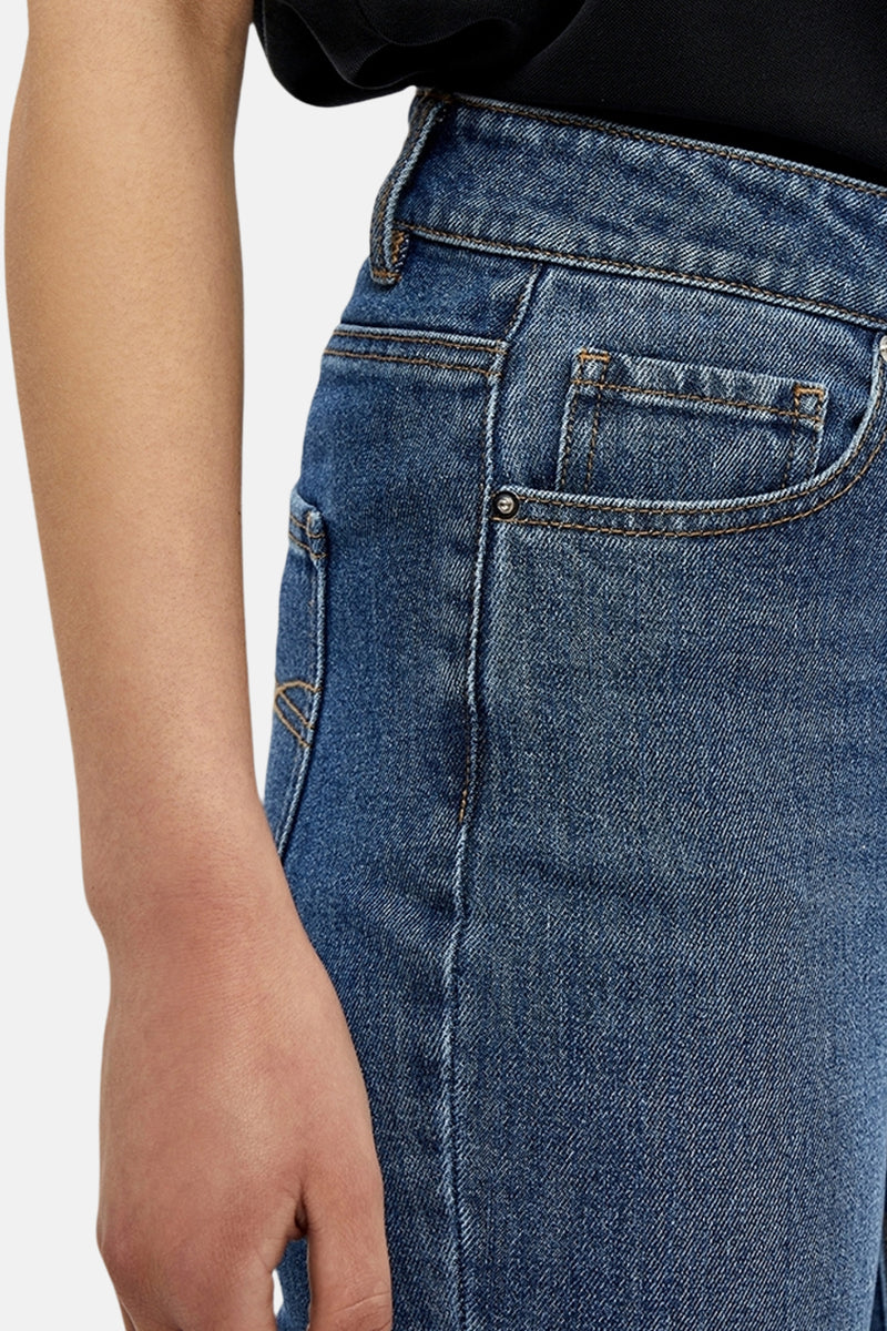 LINDA - mid blue denim