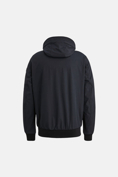 Imperméable bleu de PME Legend, avec une capuche et des poignets et une base côtelés noirs.