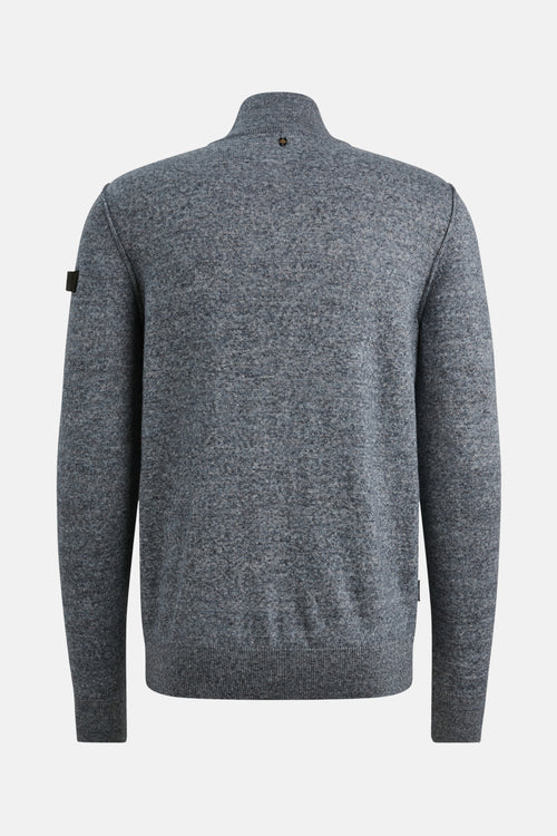 Pull à col roulé bleu de PME Legend, avec détail de bouton au col et logo sur la manche.