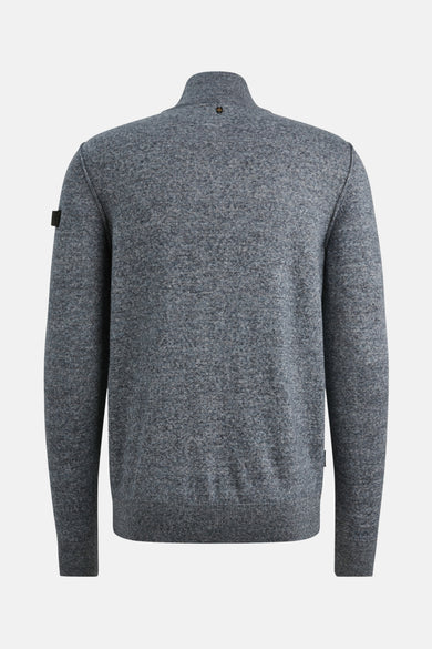 Pull à col roulé bleu de PME Legend, avec détail de bouton au col et logo sur la manche.