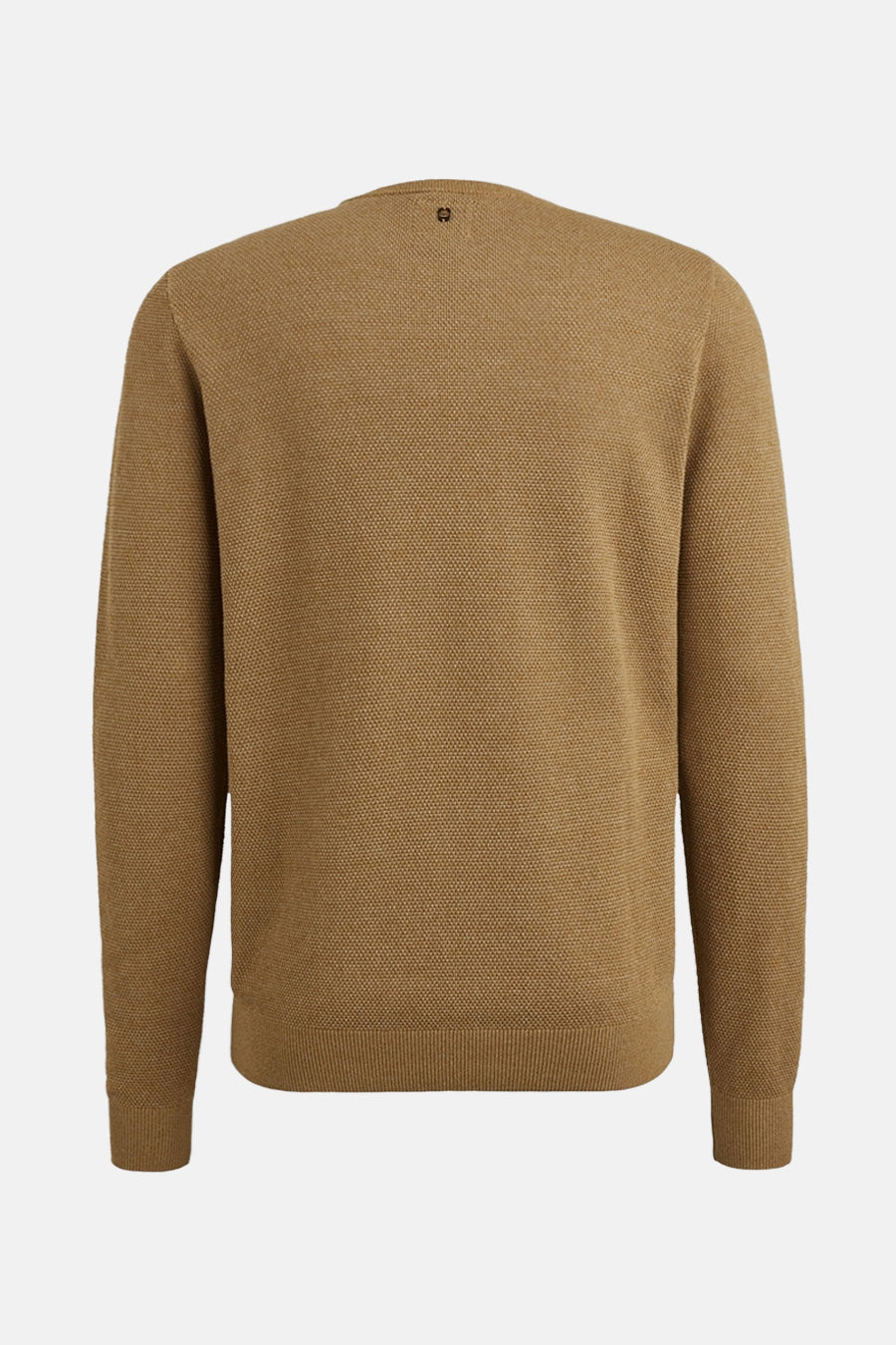 Pull à col rond ocre de PME Legend, avec une texture tricotée visible et une coupe classique.
