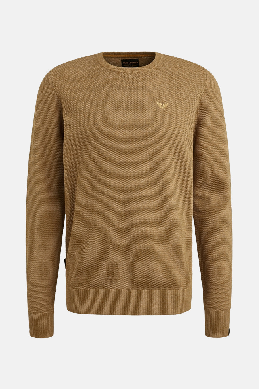 Pull à col rond ocre de PME Legend, avec une texture nid d'abeille et un logo discret sur la poitrine.