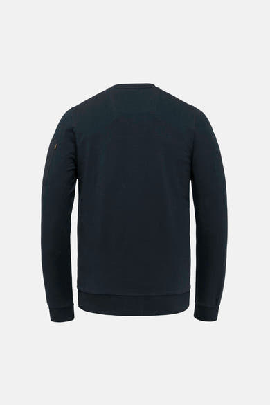 Blauwe sweater van Pme Legend, met een klein zakje met rits op de linkermouw, achterzijde.