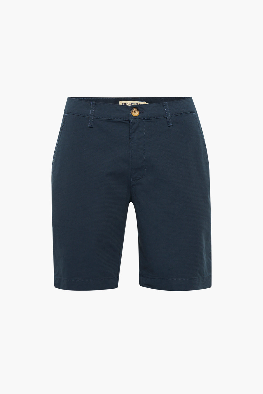 Marineblauwe bermudashort van PRIVATE BLUE, met ritssluiting en een bruine knoop.