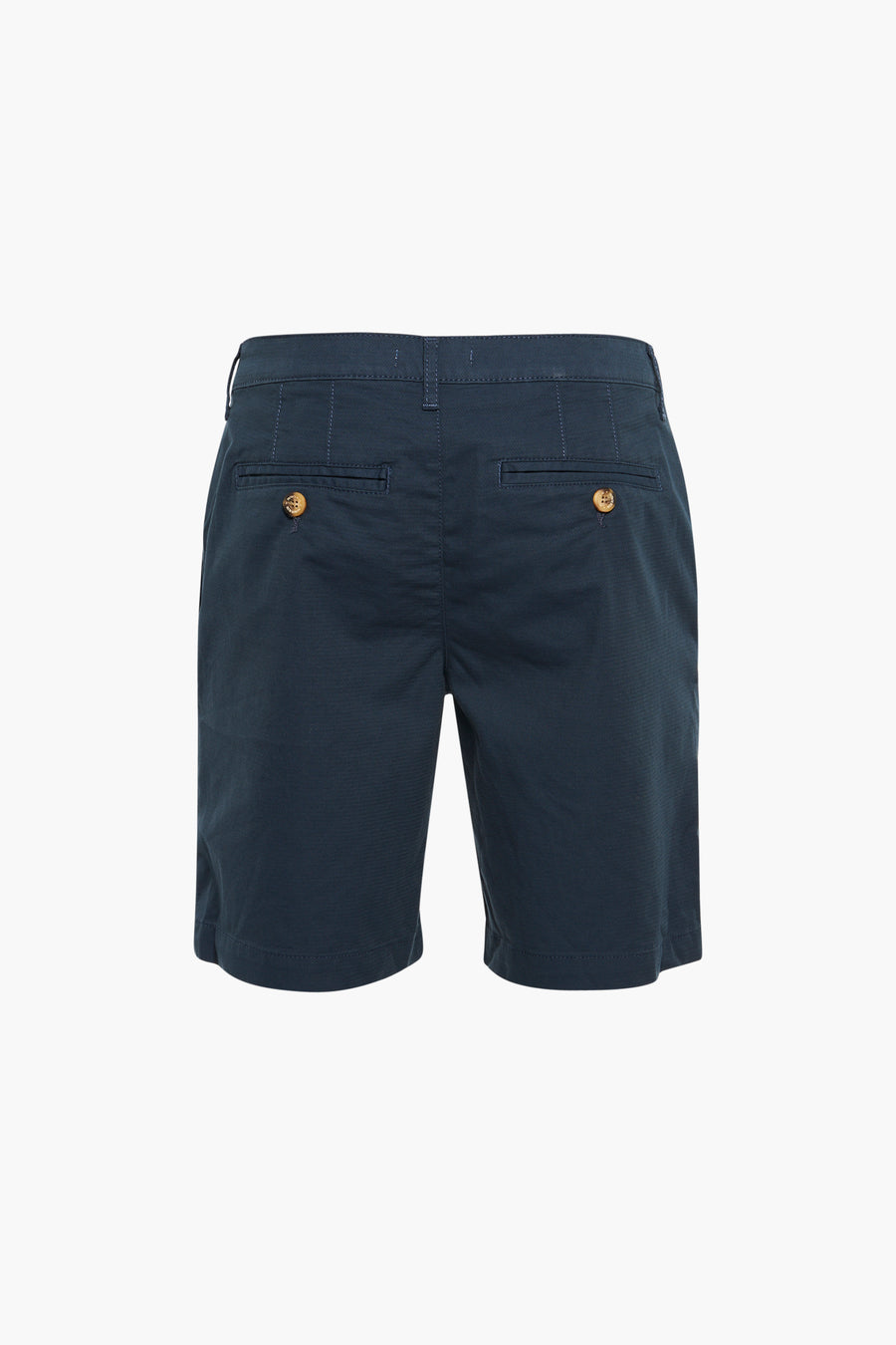 Marineblauwe Bermuda van PRIVATE BLUE, met knoopbare achterzakken, op een witte achtergrond.