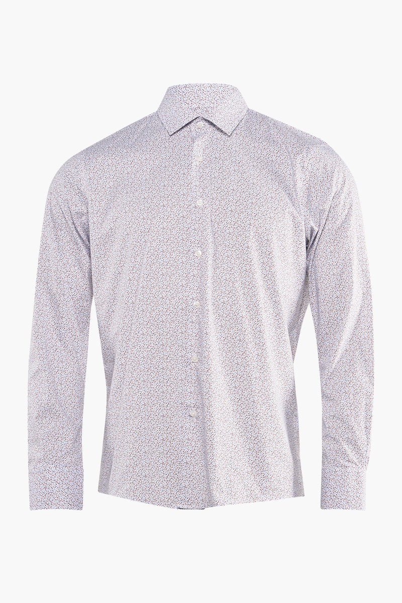 Roze blouse met lange mouwen van PRIVATE BLUE, met bloemenpatroon op een witte achtergrond.