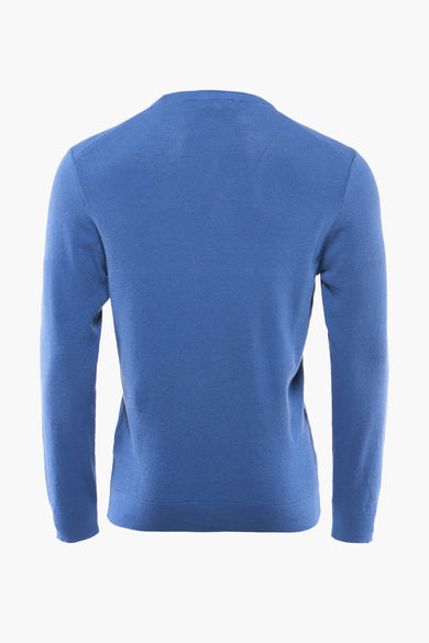 Pull col O bleu de PRIVATE BLUE, avec texture fine, vu de dos.
