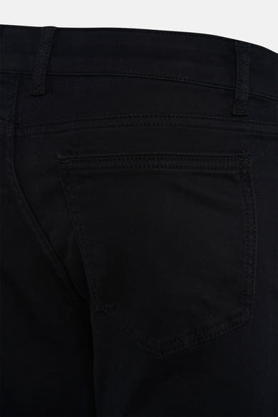 Pantalon coloré noir de PRIVATE BLUE, détail de la poche arrière et de la ceinture.