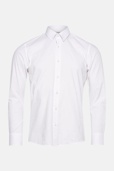 Chemise blanche à manches longues de PRIVATE BLUE, boutonnée sur toute la longueur.