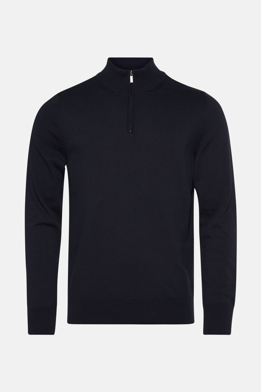 Pull à col rond bleu de PRIVATE BLUE avec fermeture éclair partielle sur fond uni.