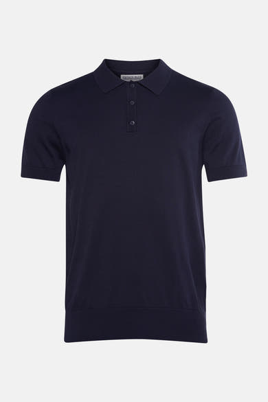 Polo bleu marine en maille, de PRIVATE BLUE, avec patte de boutonnage classique et manches courtes.