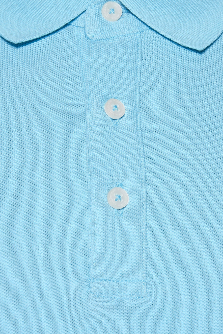 Lichtblauw poloshirt met korte mouwen van PRIVATE BLUE met drie witte knopen en pique textuur.