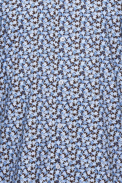 Chemise à manches longues PRIVATE BLUE brune à motif floral bleu et blanc, avec boutons blancs.