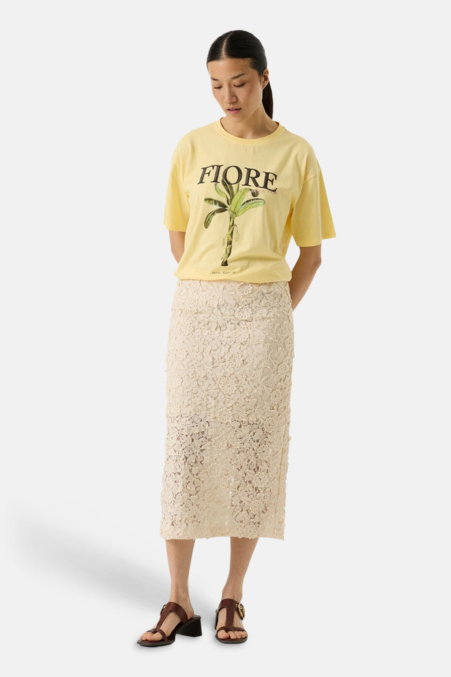 Jupe midi beige de GARCIA en dentelle avec motifs floraux.