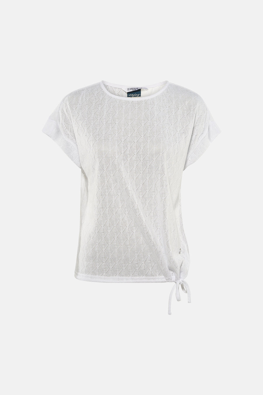 Wit T-shirt met korte mouwen van Zabaione, in open gebreide stof met een strikdetail aan de zijkant.