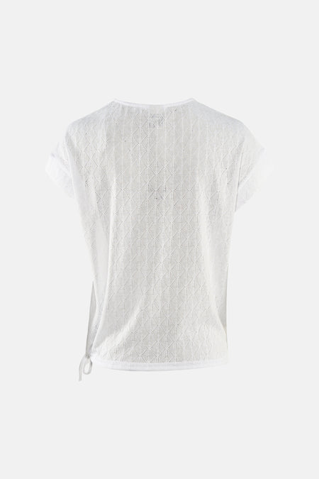 Wit T-shirt met korte mouwen van Zabaione, in opengebreide stof met ruitpatroon, met strikdetail aan de zijkant.