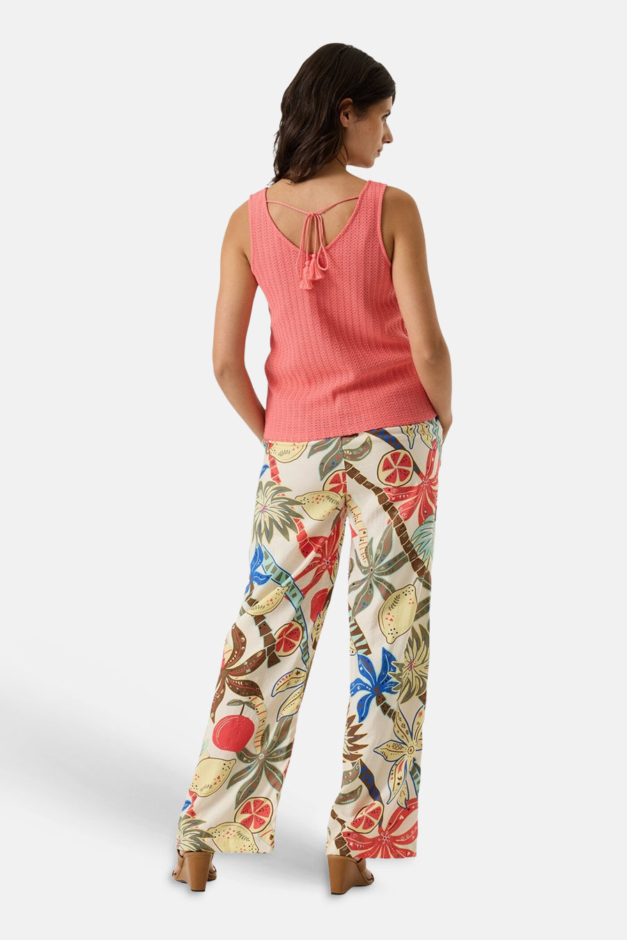 Top - corail
