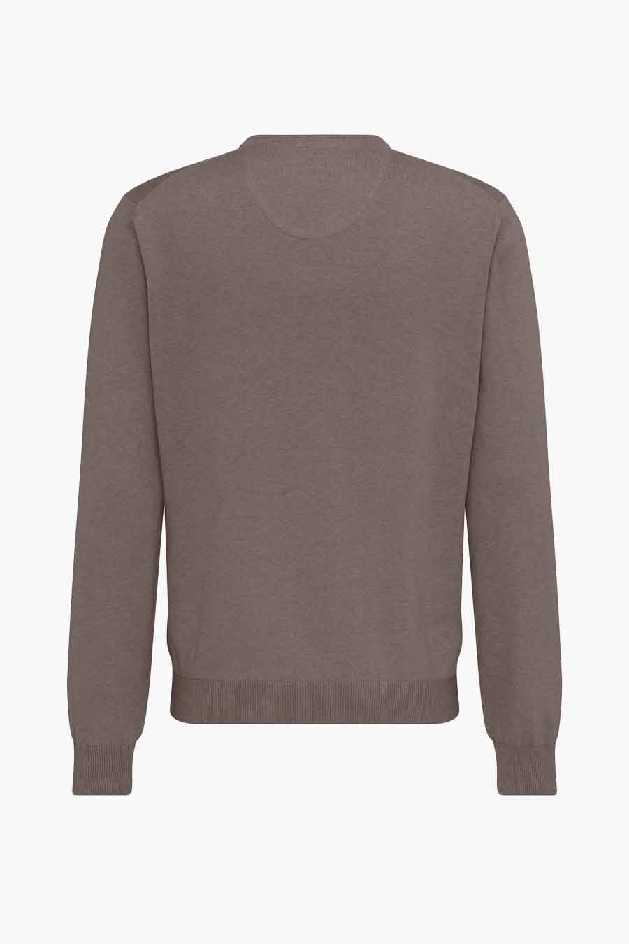 Pull col V brun de FYNCH-HATTON, vue arrière, avec une texture tricotée fine.