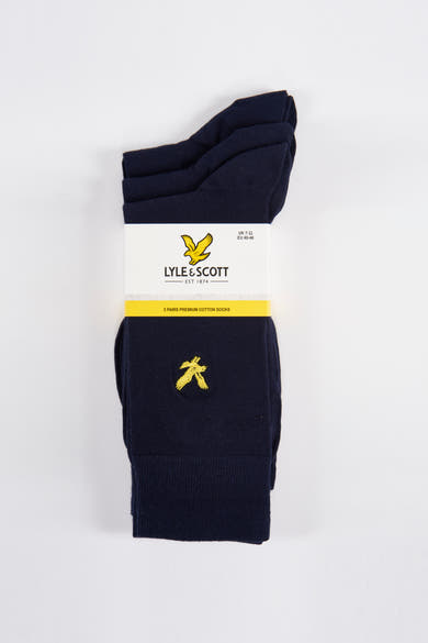 Blauwe sokken van LYLE & SCOTT, met geborduurd geel adelaarslogo aan de zijkant.