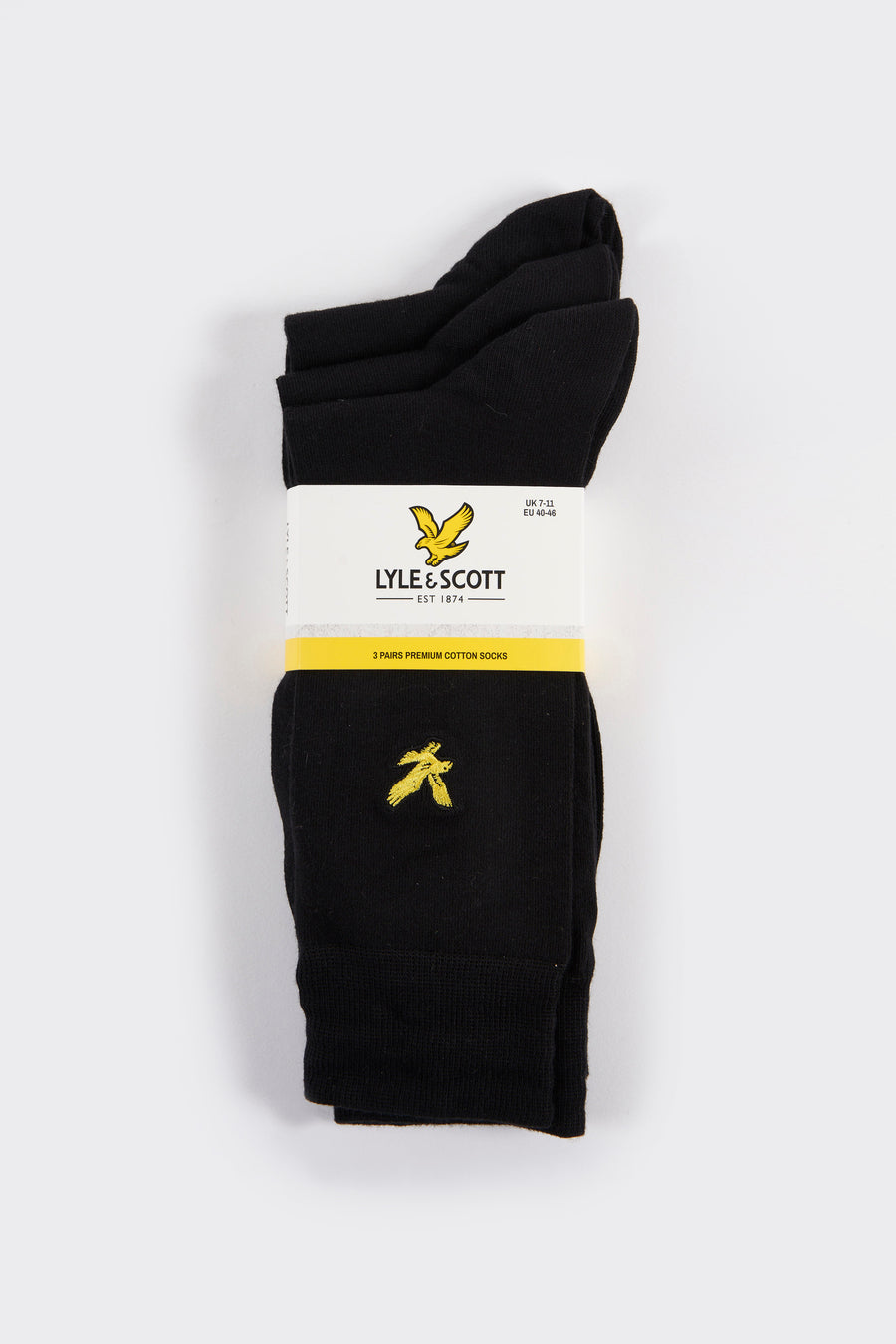 Zwarte sokken van LYLE & SCOTT, met een geborduurd geel vogel-logo aan de zijkant.