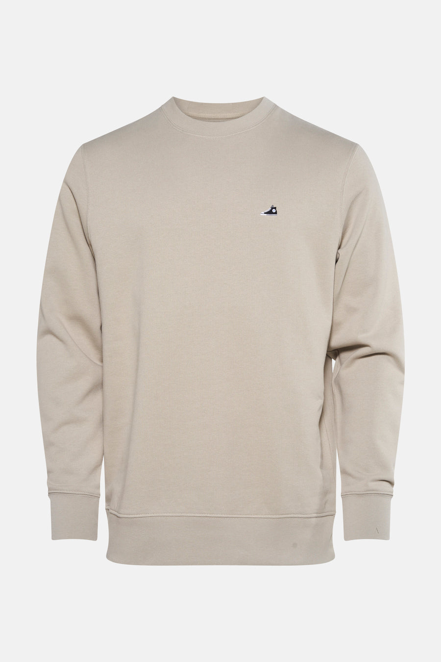 Beige sweater van STROM, met een klein logo op de borst.