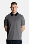 Polo bleu à manches courtes de Lyle & Scott, avec col contrasté et coupe classique.