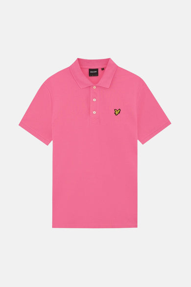 Polo rose à manches courtes de Lyle & Scott, avec logo brodé sur la poitrine.