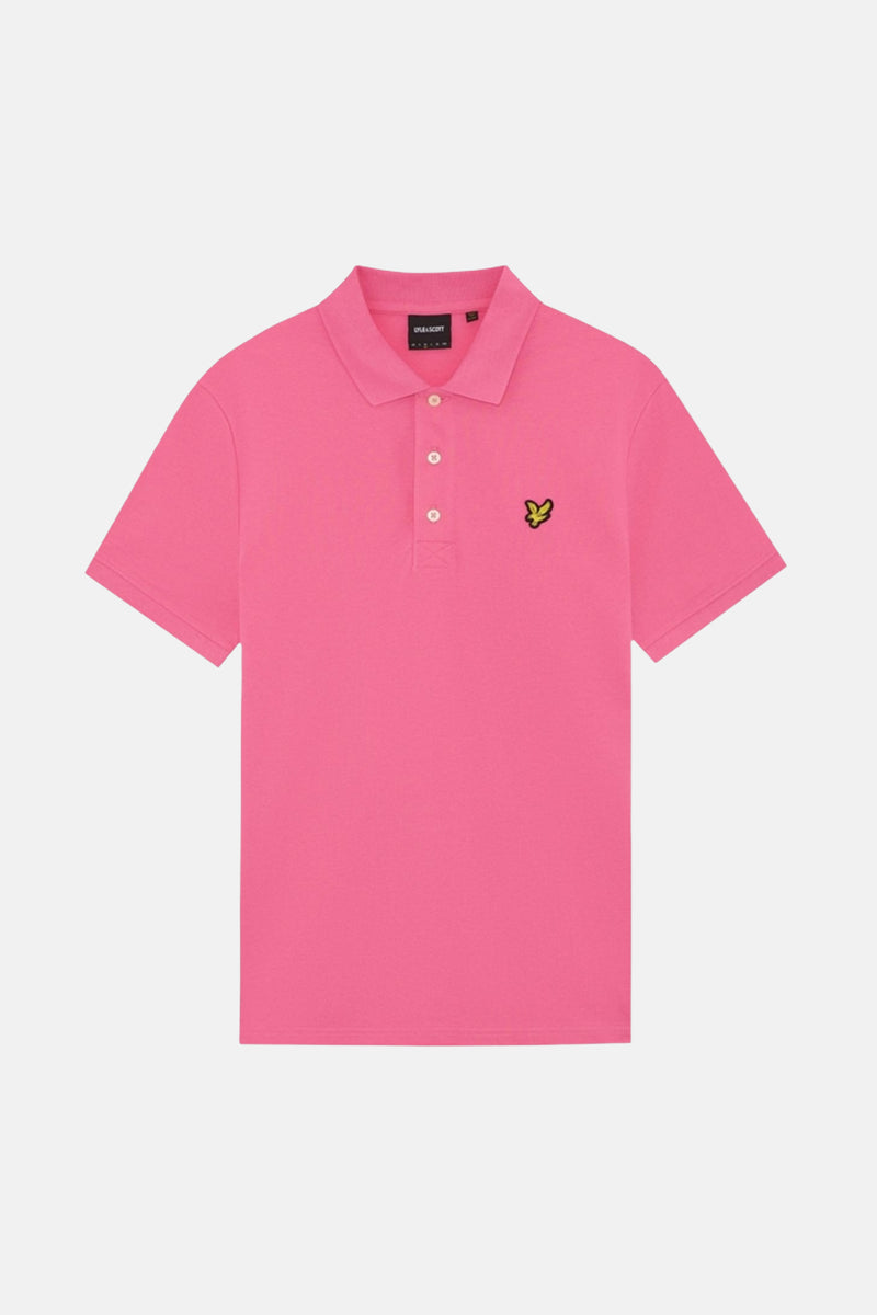 Polo rose à manches courtes de Lyle & Scott, avec logo brodé sur la poitrine.