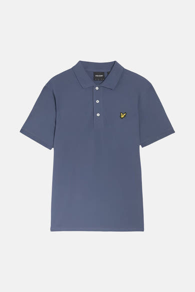 Lyle & Scott blauw poloshirt met korte mouwen, met drie witte knopen en een geborduurd geel logo.