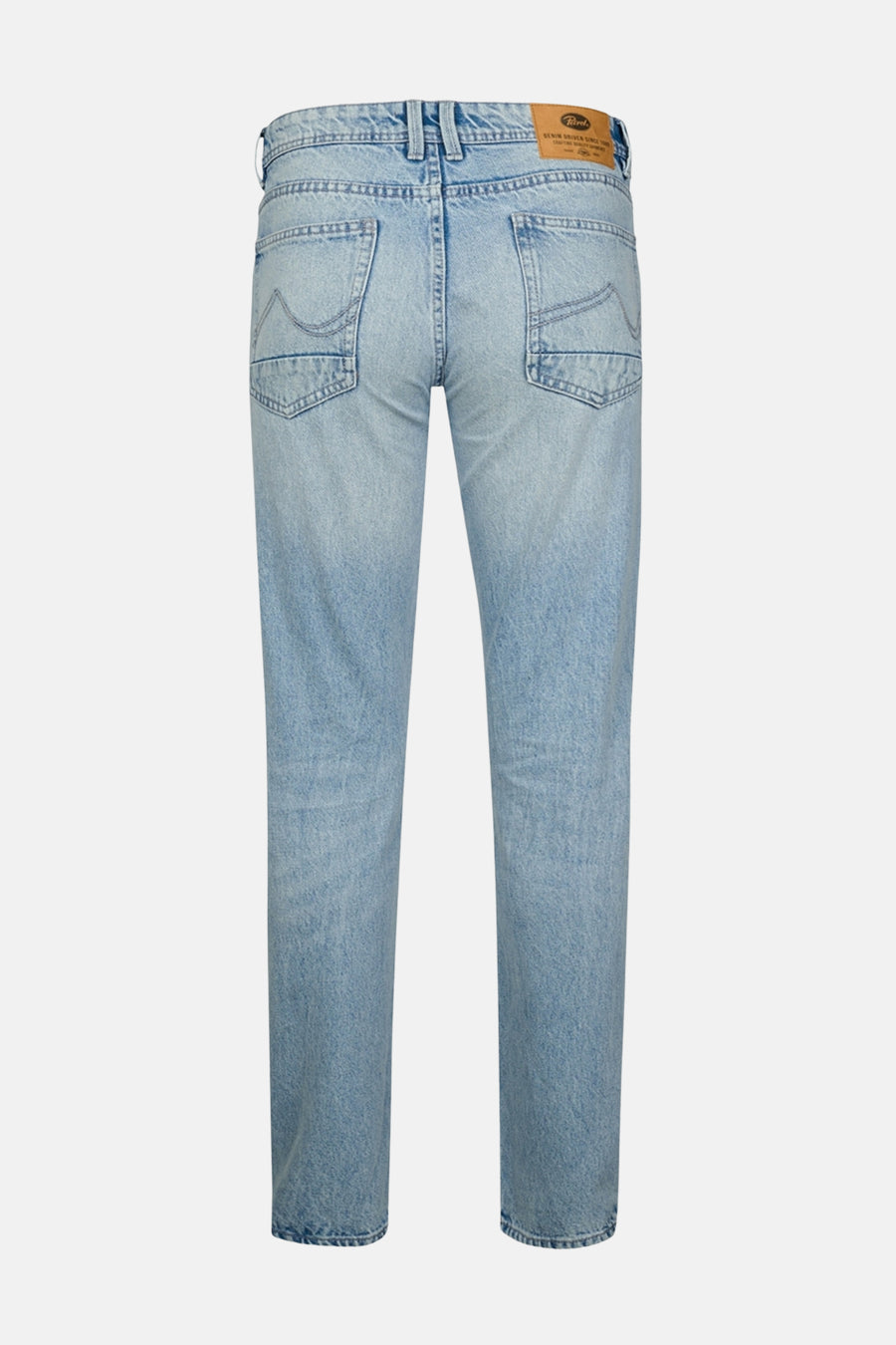 Rechte lichtblauwe jeans van Petrol Industries, met achterzakken en een wassing.