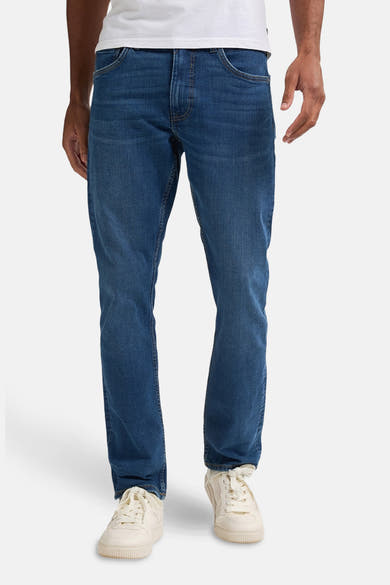 Rechte spijkerbroek in middinblauw denim van Petrol Industries®, met muntzakje aan de voorkant.