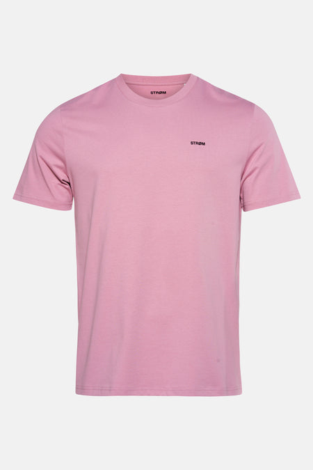 T-shirt rose à manches courtes de Strøm, avec le logo de la marque sur la poitrine.
